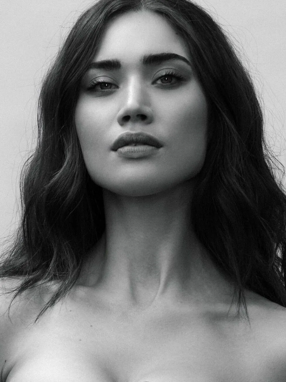 Black-and-white close portrait of Nataša Milisic